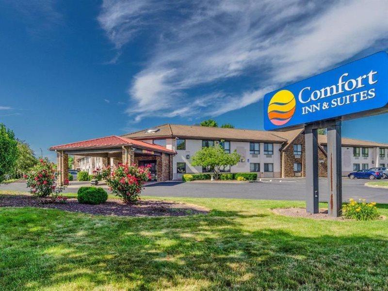 Comfort Inn & Suites Вест-Спрінґфілд Екстер'єр фото